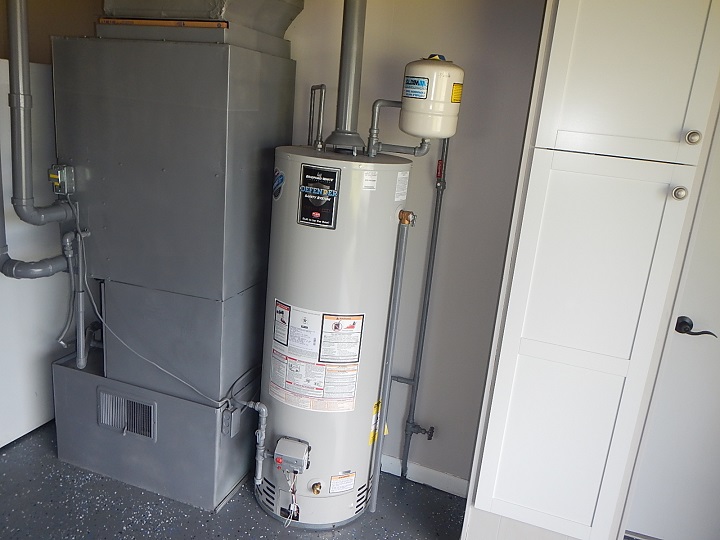  water heater hazard found on a home inspection near Princeton, IN. 