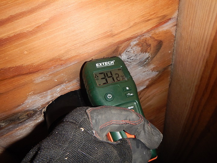 plumbing leak in crawlspace found by home inspector near Newburg In