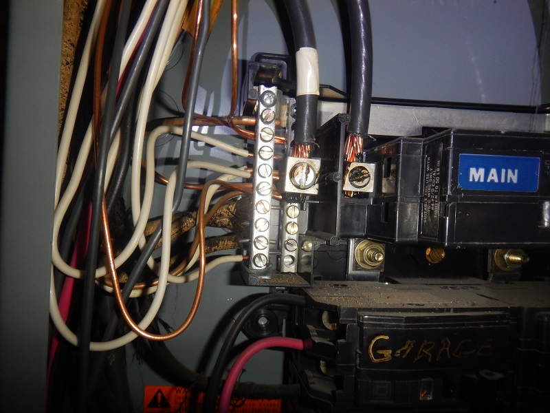 Aluminum wiring hazard found by the home inspector working near Jasper indiana