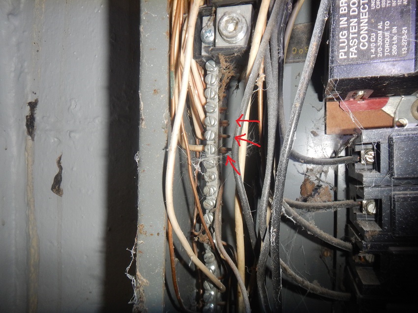 This is an example of a problem found in electric panel by the home inspector working near Newburgh, IN