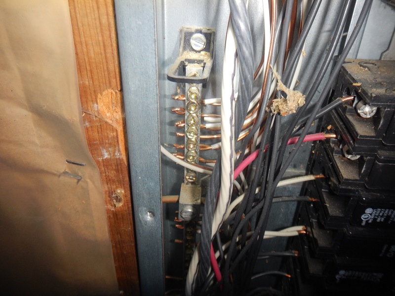 Electrical problem found by the home inspector near evansville indiana